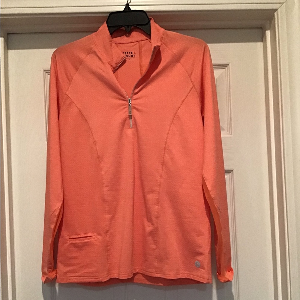 Bette & Court EUC half zip top EUC
